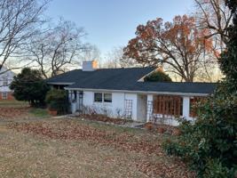 featured image of 2239 Woodcrest Drive