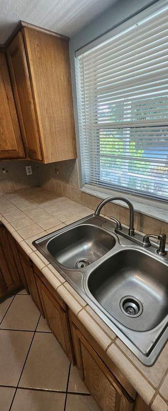 12416 Peconic Court - Photo 6 of 16