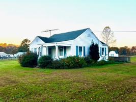 featured image of 1028 Pinckardsville Road