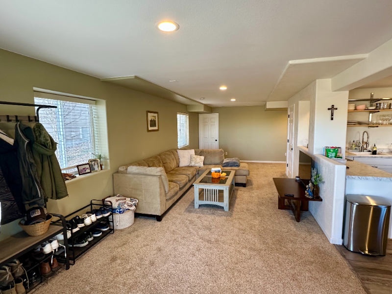 6016 S Telluride Cir #1 - Photo 2 of 18