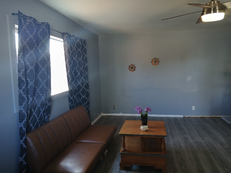 1304 Dewey Ln - Photo 6 of 22