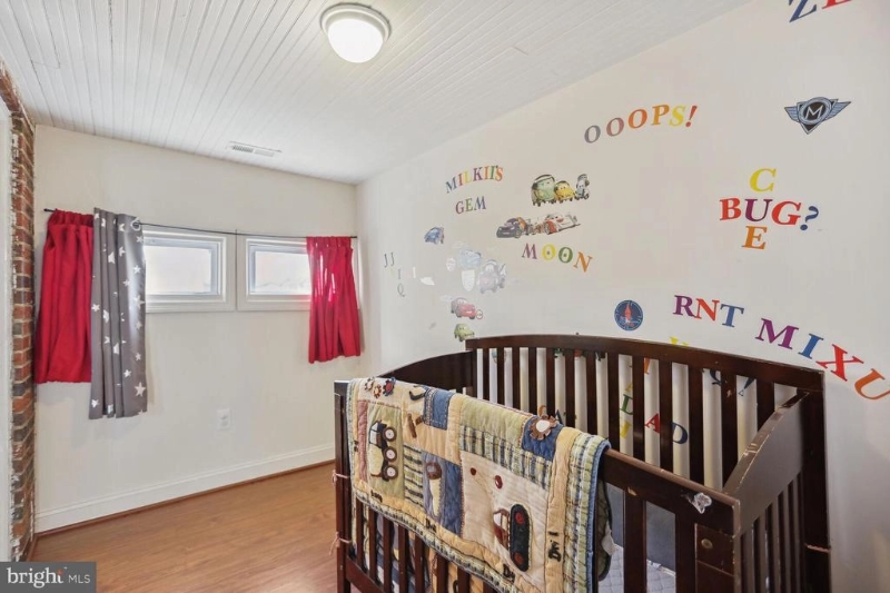 844 Sligo Ave - Photo 4 of 19