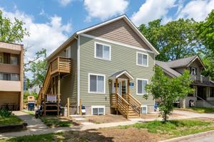 featured image of 943 Dewey Avenue