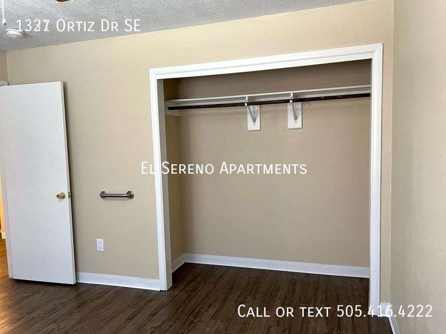 1327 Ortiz Dr Se - Photo 4 of 10