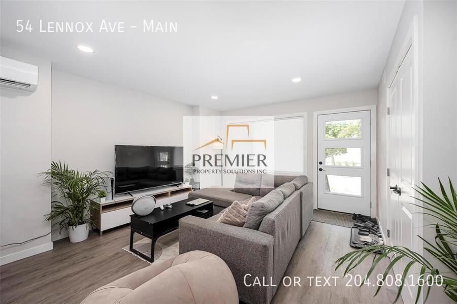 54 Lennox Avenue #MAIN - Photo 2 of 19