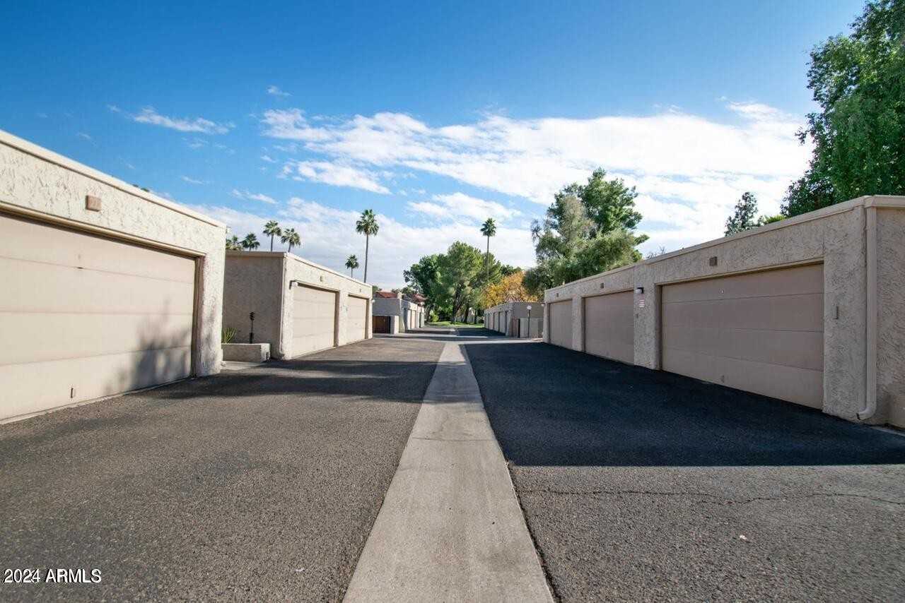 7316 7316 North Vía Camello Del Norte #7316-106 - Photo 2 of 27