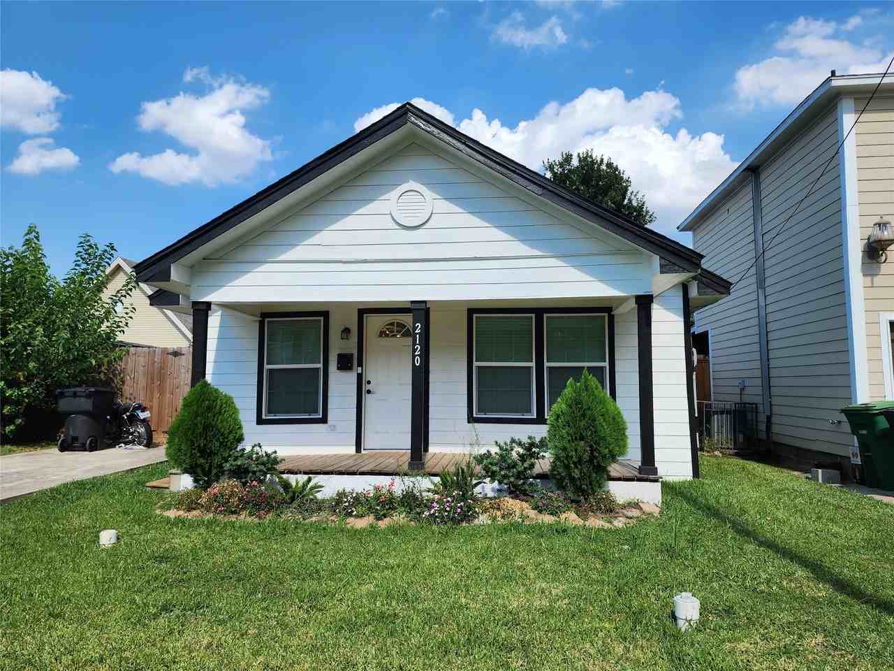 2120 Yates Street #2120 - Photo 3 of 14