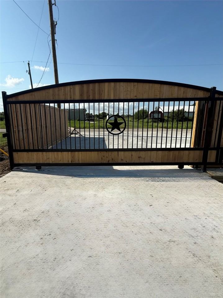 17310 Cowan Rd #17310 - Photo 4 of 6