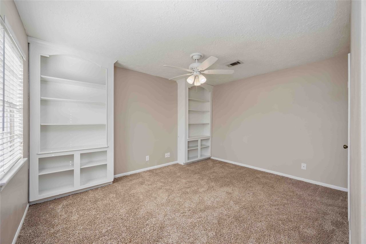 5411 Mossy Timbers Dr #5411 - Photo 7 of 30