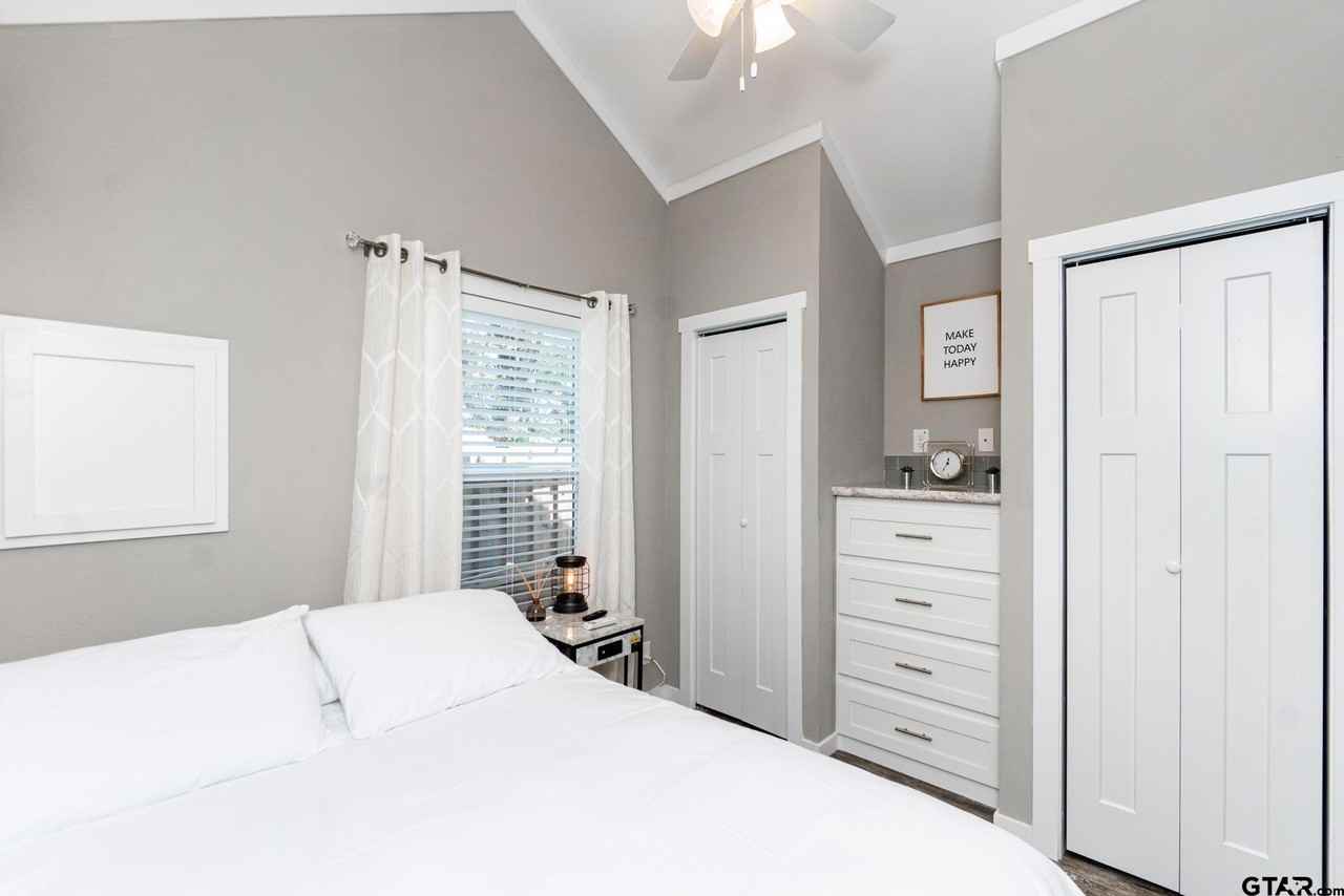 10801 Harvest Wood Drive