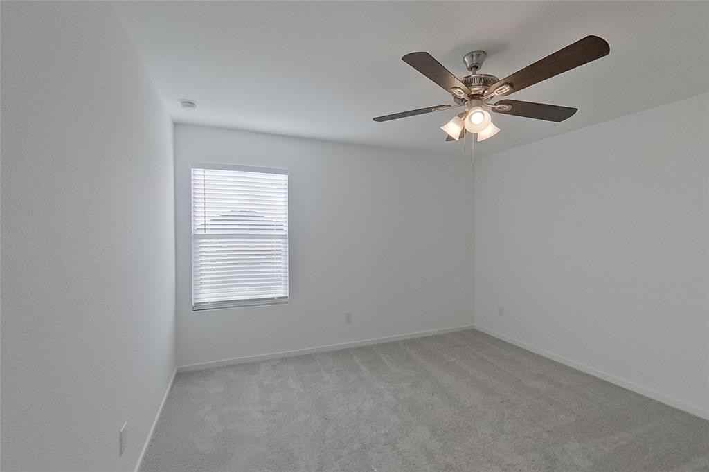 831 Ginkgo Way #831 - Photo 4 of 20