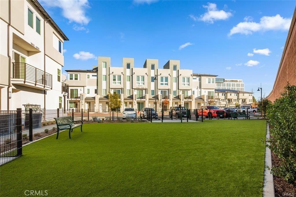 1722 W Bushell St #1722 - Photo 2 of 48