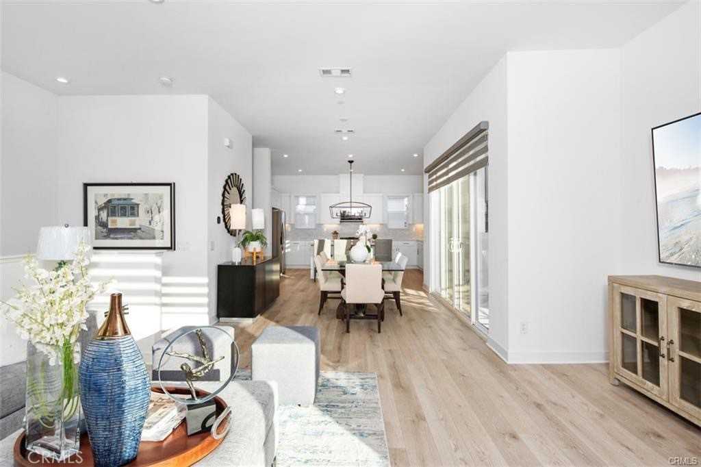 1722 W Bushell St #1722 - Photo 5 of 48