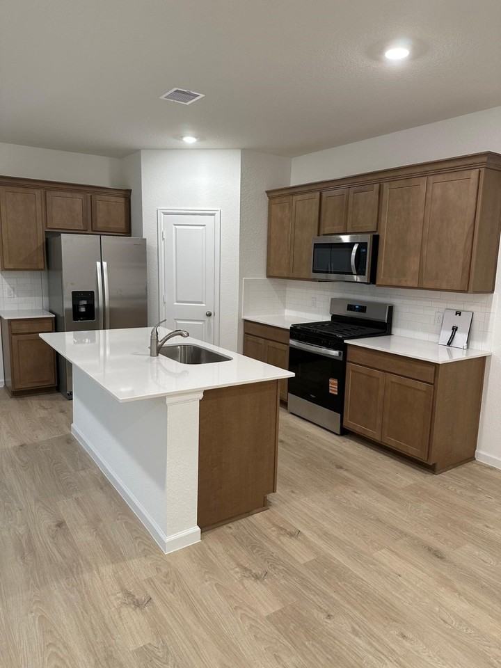 901 Coffee Mill Ln #901 - Photo 4 of 18