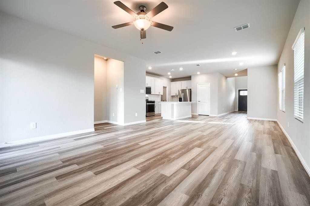 620 Hemingway Lane #620 - Photo 6 of 27