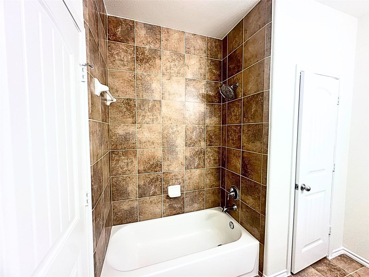 8218 Nagy Hill St #8218 - Photo 2 of 30