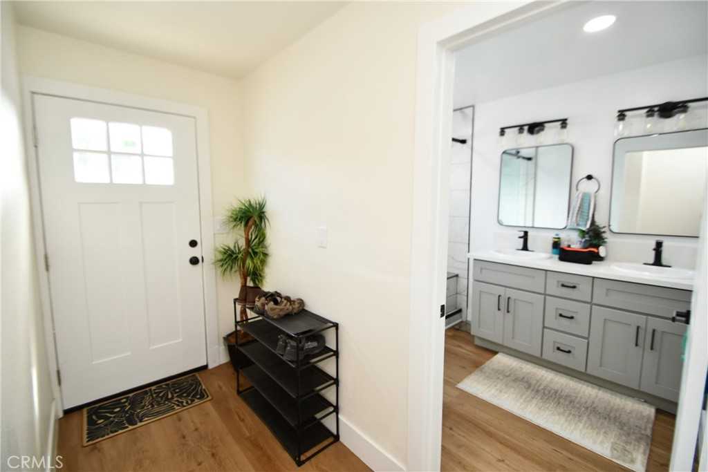 4028 160th Street #4028 - Photo 3 of 26