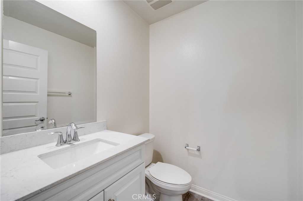 130 Unity #130 - Photo 6 of 27