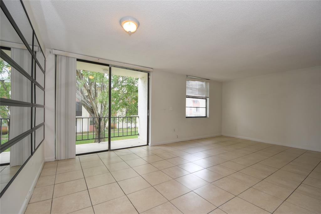 1790 Nw 55th Ave #1790-202 - Photo 3 of 36