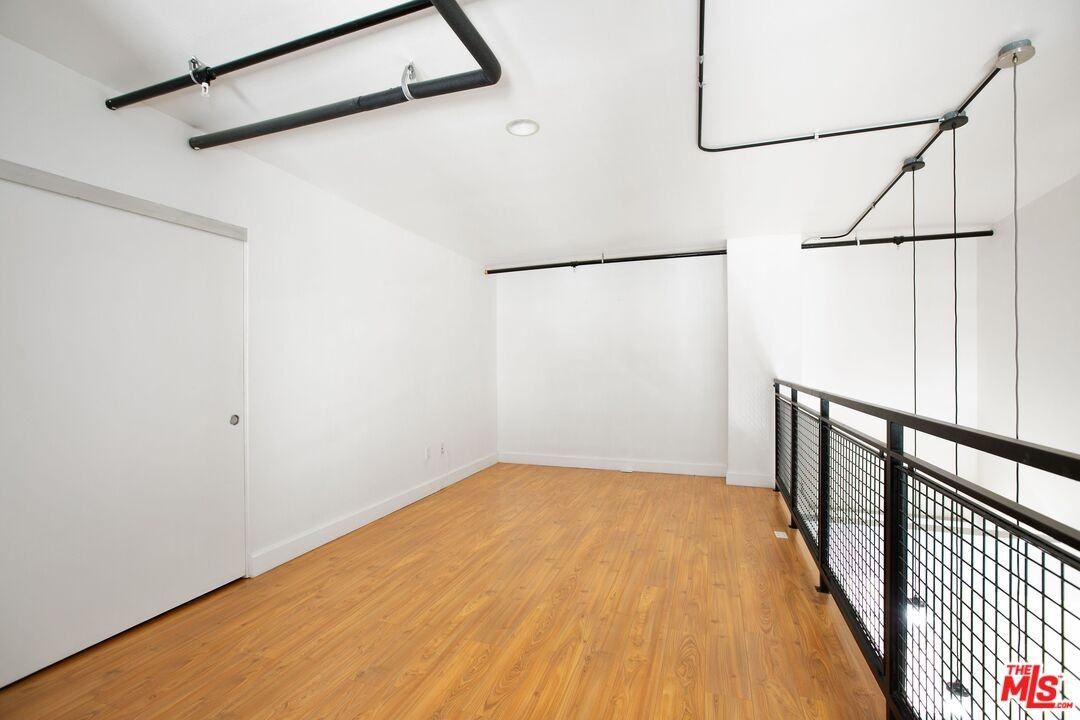 253 South Broadway #253-507 - Photo 3 of 29