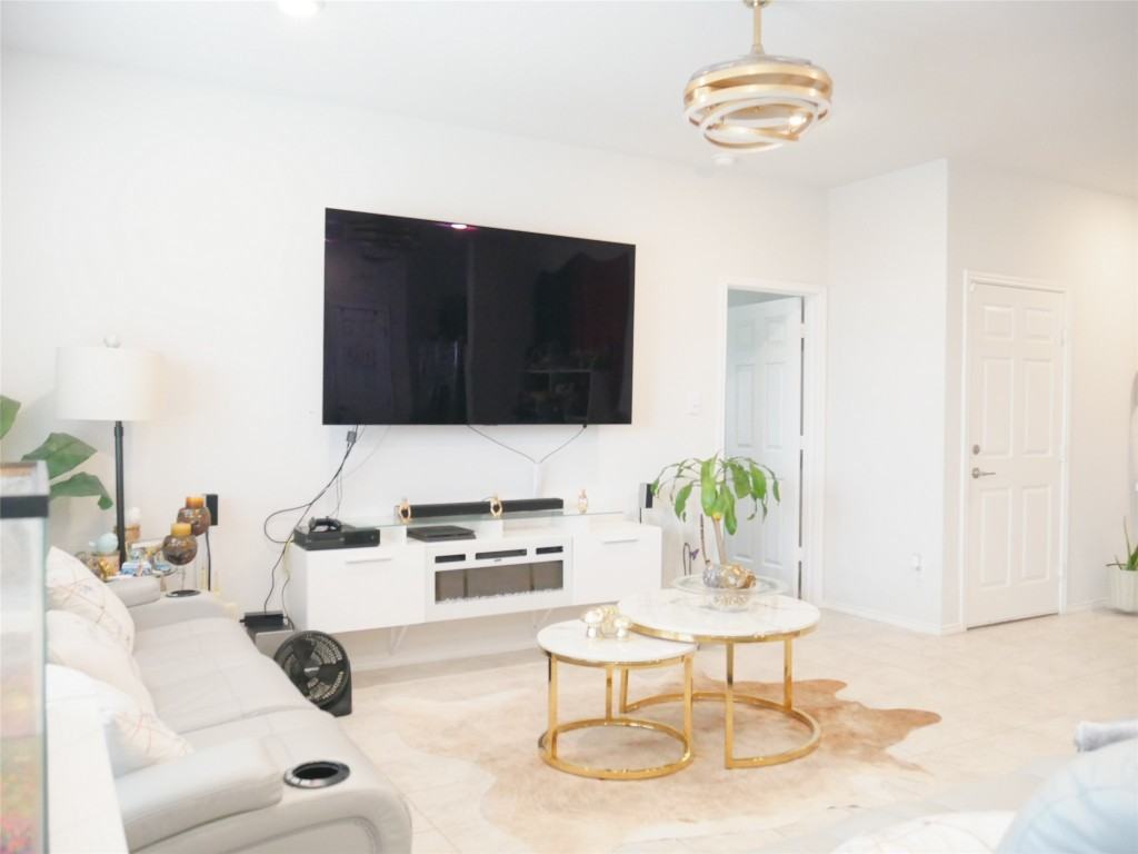 524 Taggart Trail #524 - Photo 5 of 18