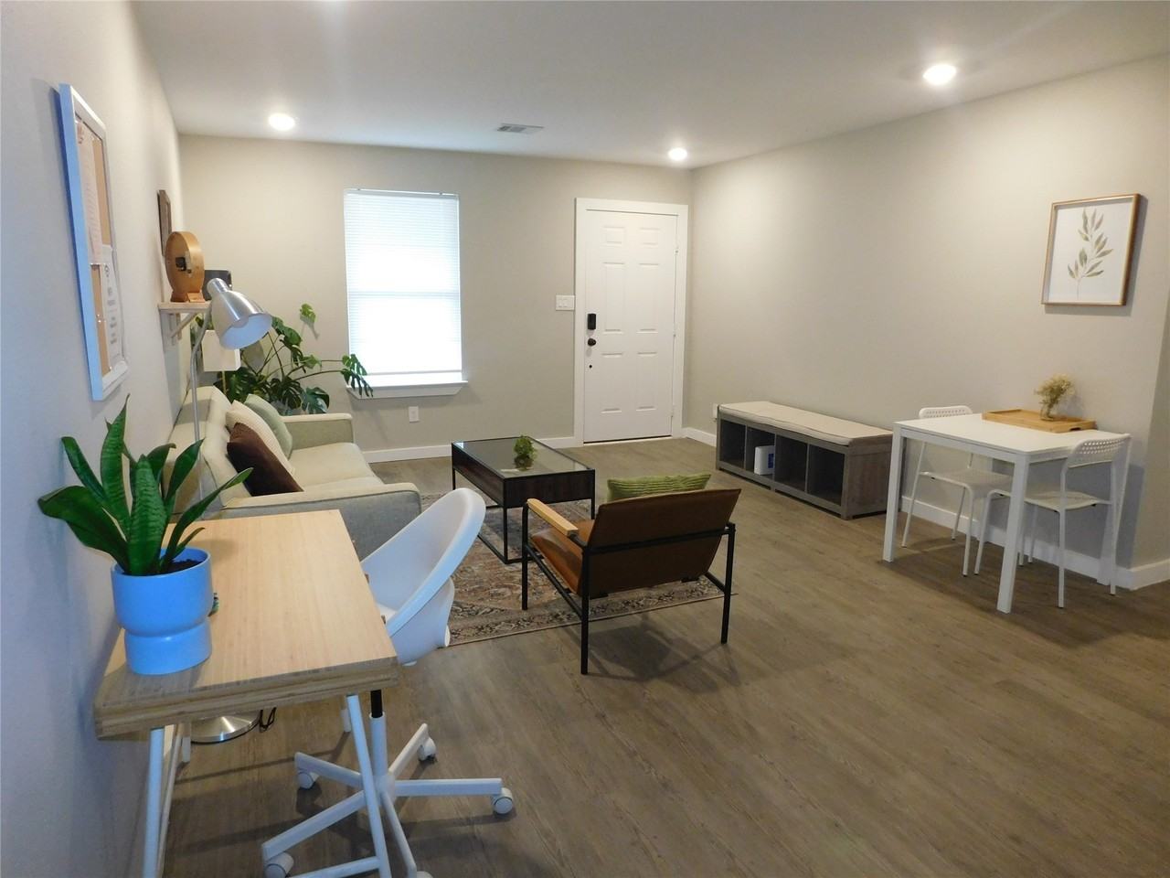 7109 Avenue L #7109A - Photo 5 of 14