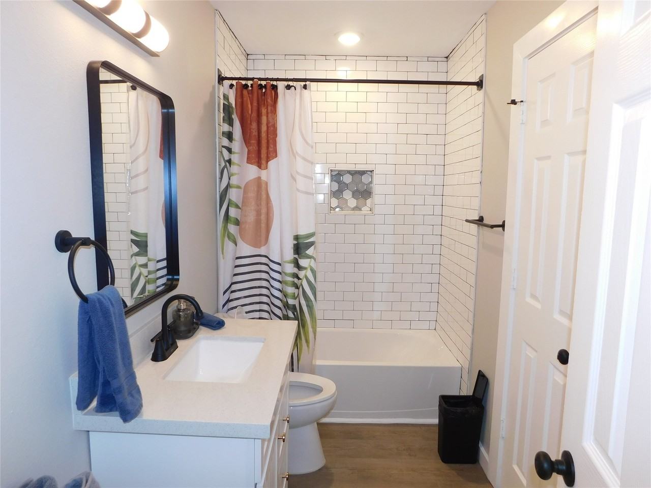 7109 Avenue L #7109A - Photo 6 of 14