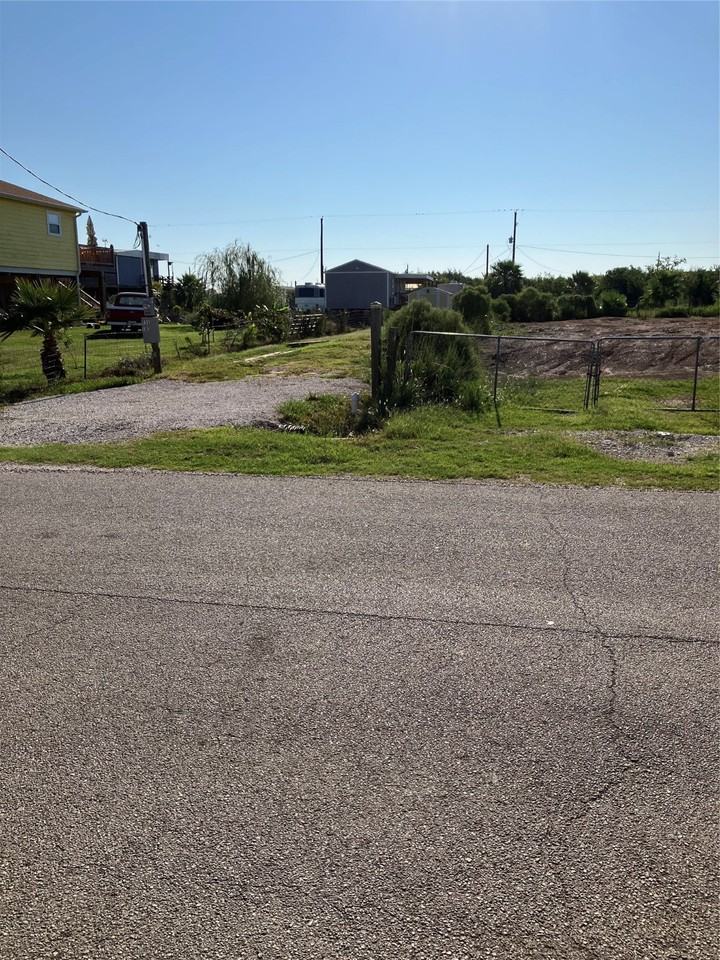 731 18th Street #731 - Photo 2 of 4