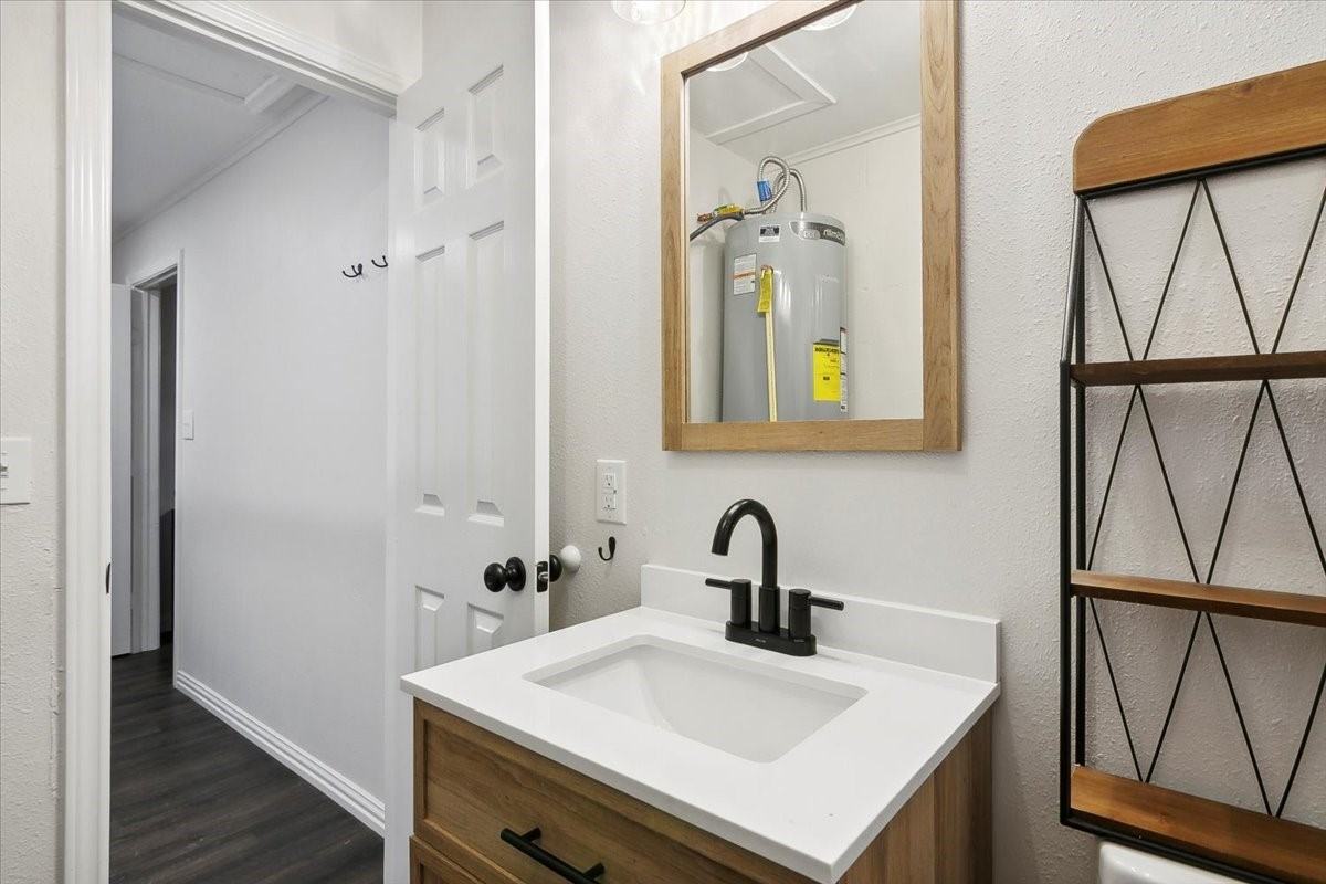 1300 South Kansas Avenue #1300 - Photo 3 of 21