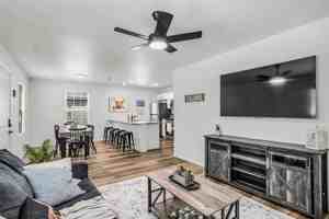 featured image of 308 S 3rd St #308