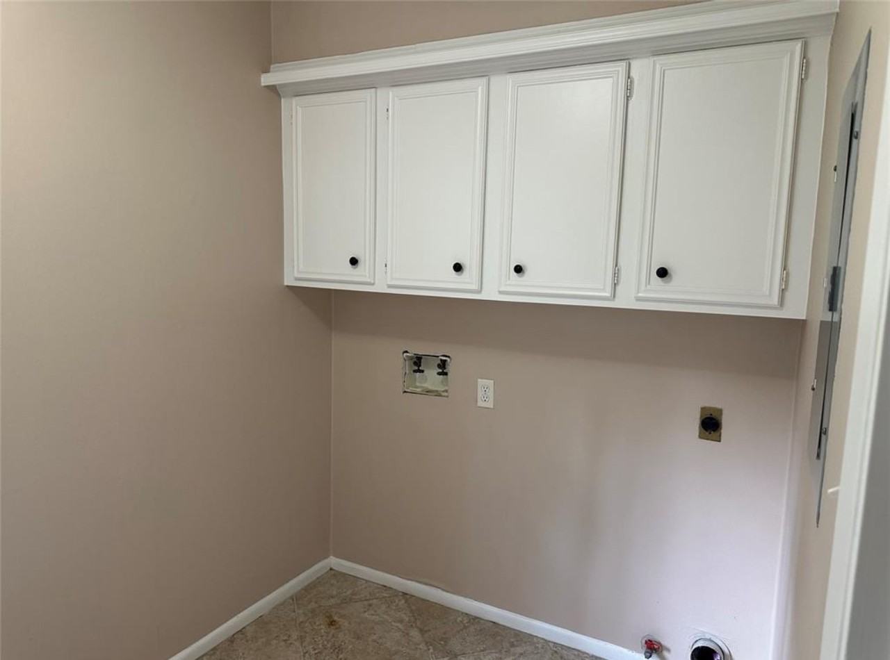 17406 Spicewood Springs Ln #17406 - Photo 4 of 38