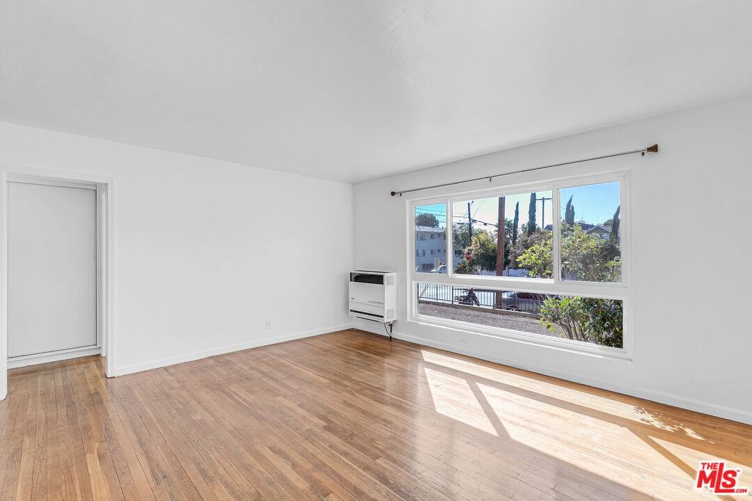 1210 North New Hampshire Avenue #1210 - Photo 2 of 16