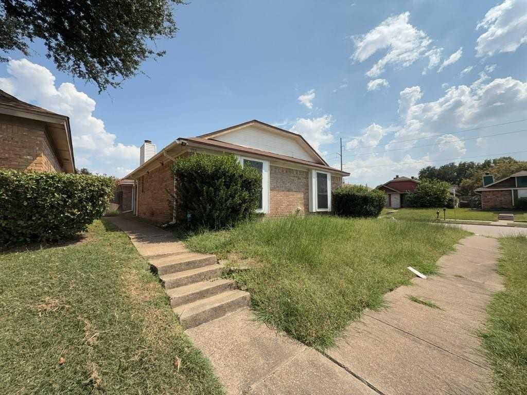 920 N Bryan Belt Line Rd #920 - Photo 3 of 5