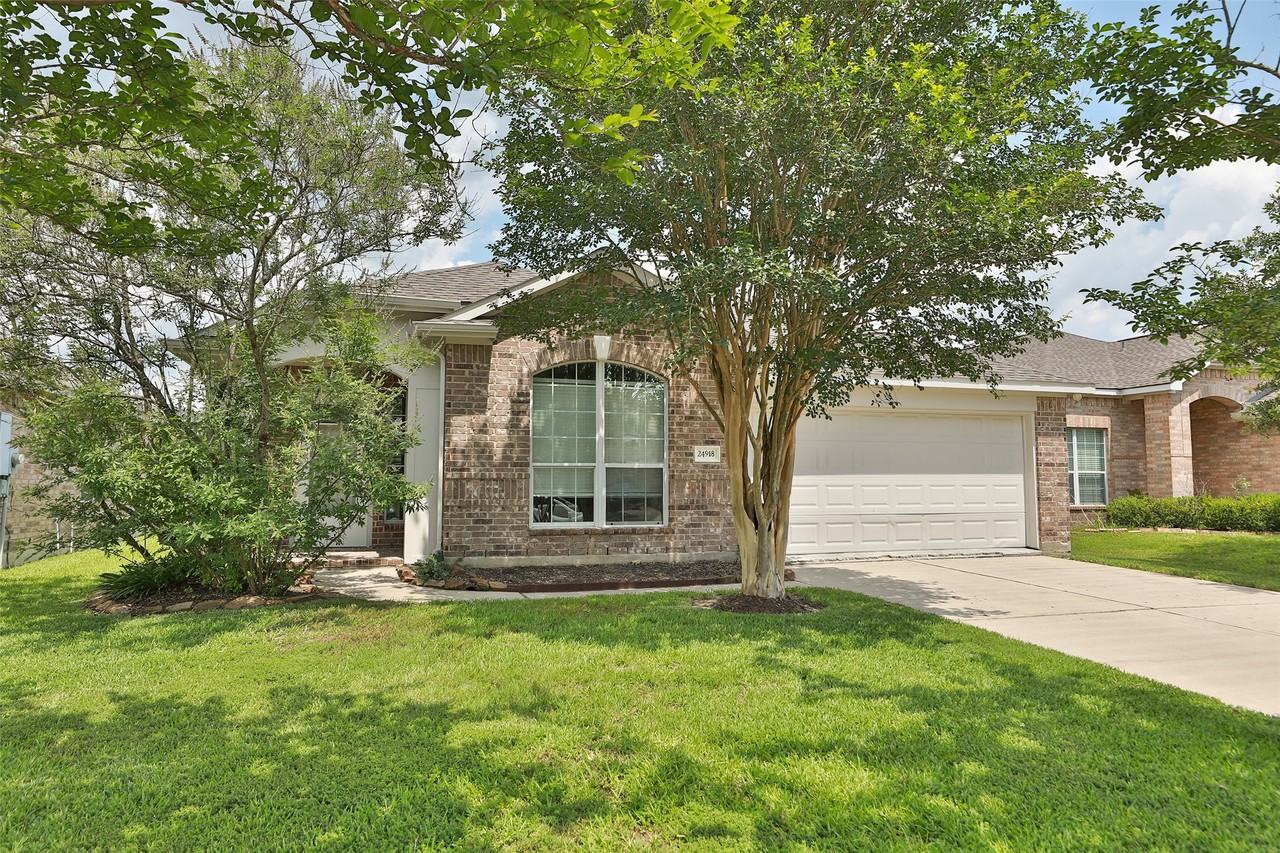 24918 Oconee Dr #24918 - Photo 5 of 36