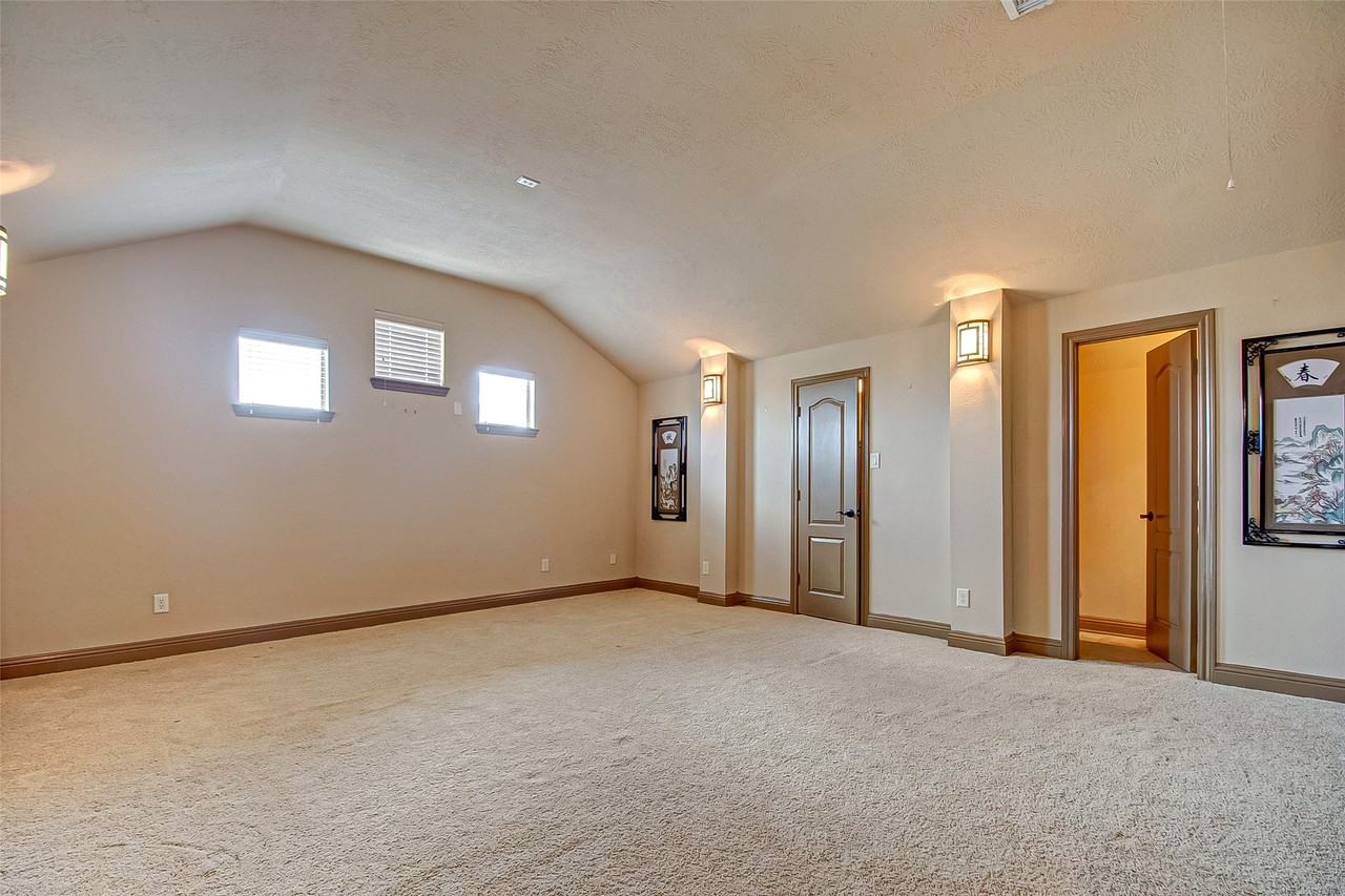 12413 Page Crest Ln #12413 - Photo 5 of 35