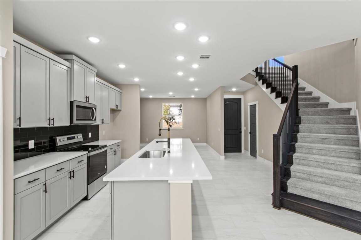 17503 Panorama Drive #17503 - Photo 7 of 26