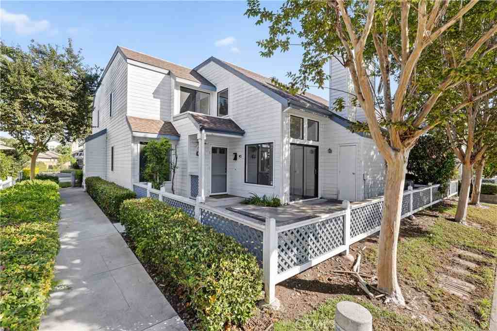 45 Briarglen #45-64 - Photo 7 of 19