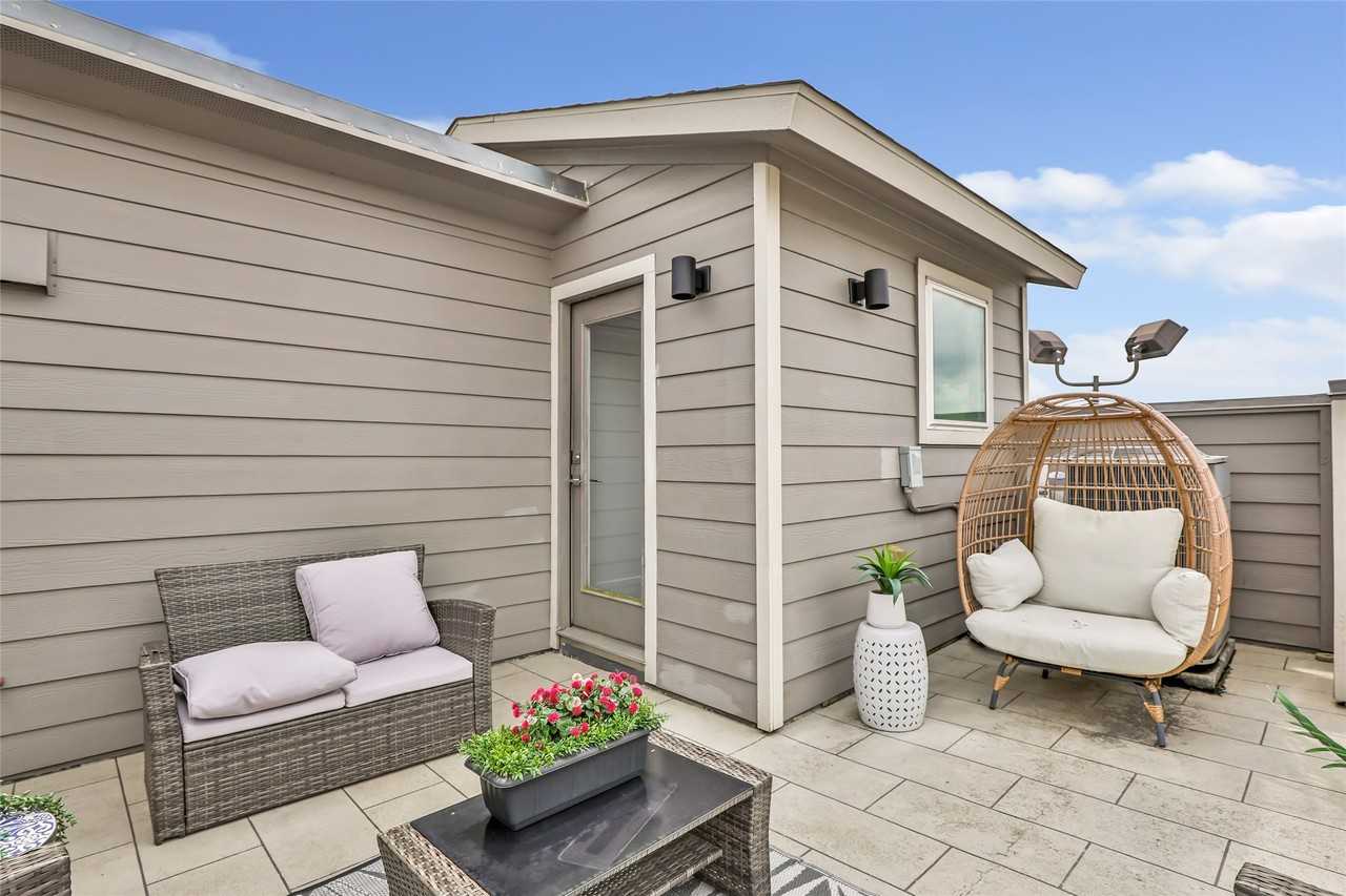 1310 Roberts St #1310 - Photo 7 of 30