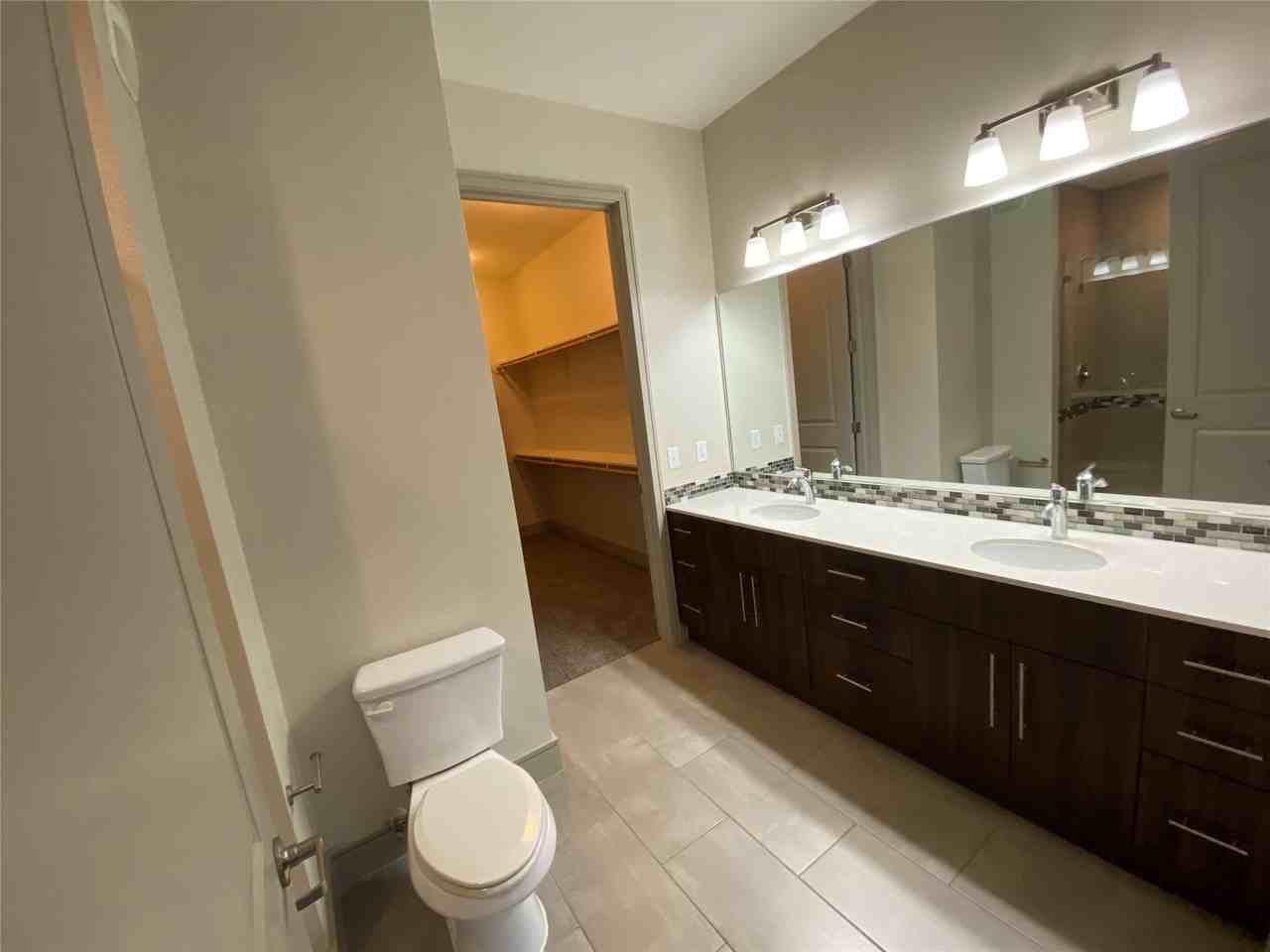 1800 St Joseph Pkwy #1800-206 - Photo 3 of 12