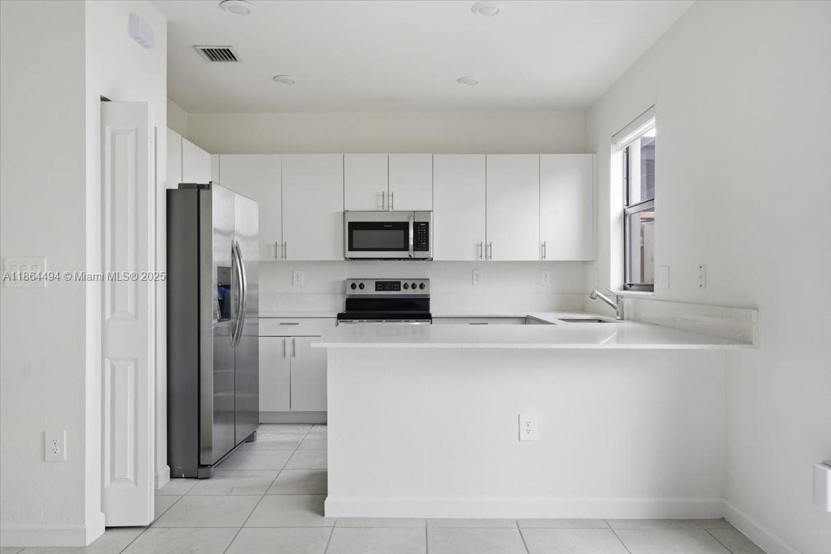 11779 Sw 247th Ter - Photo 2 of 30