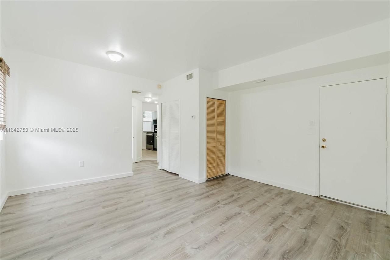 109 Nw 6th Ave #109-6 - Photo 2 of 43