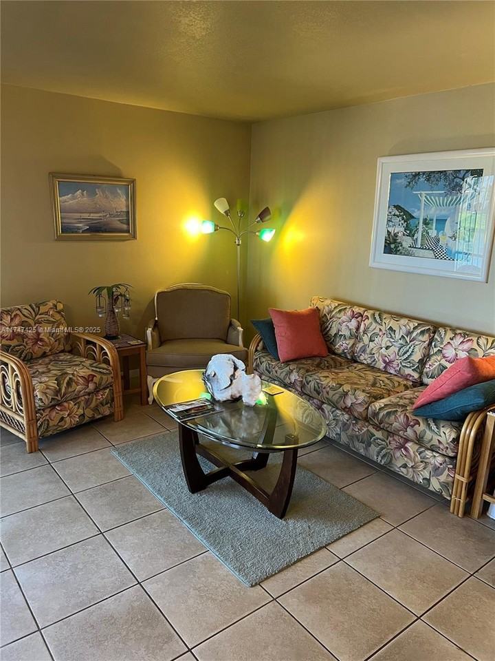 N Homestead Blvd #980980J - Photo 5 of 13