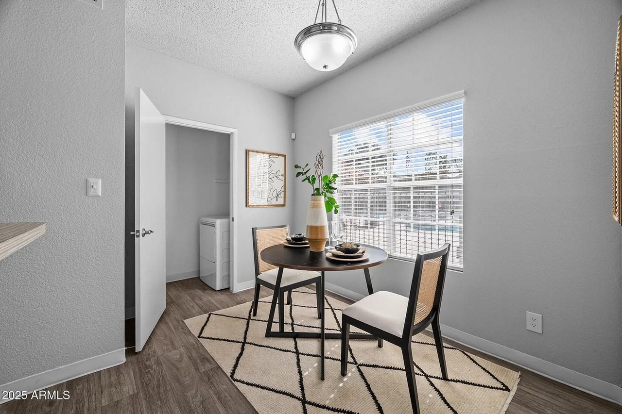 250 S Elizabeth Way #250B3 - Photo 4 of 16