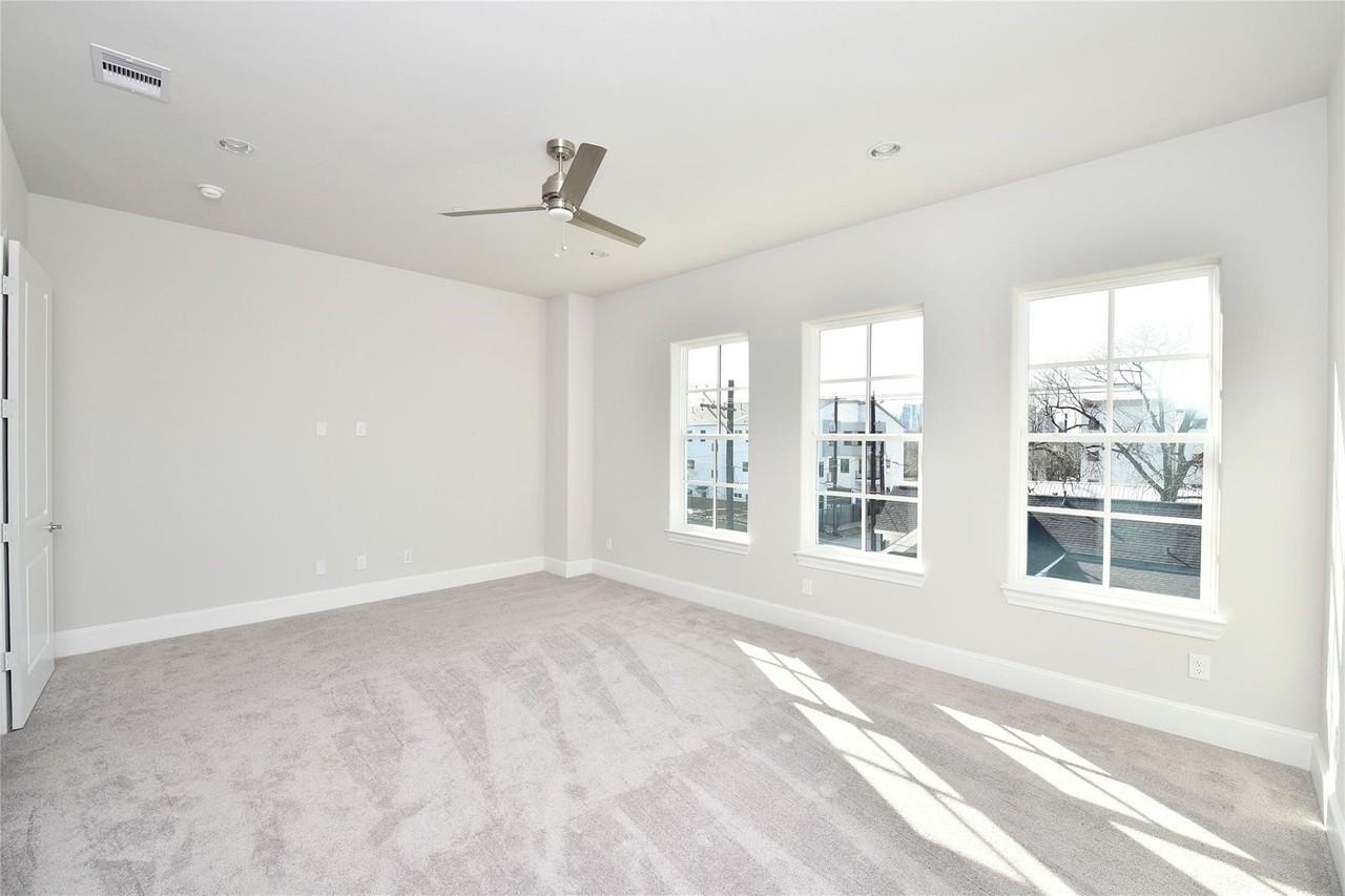 706 Cage St #706 - Photo 2 of 19