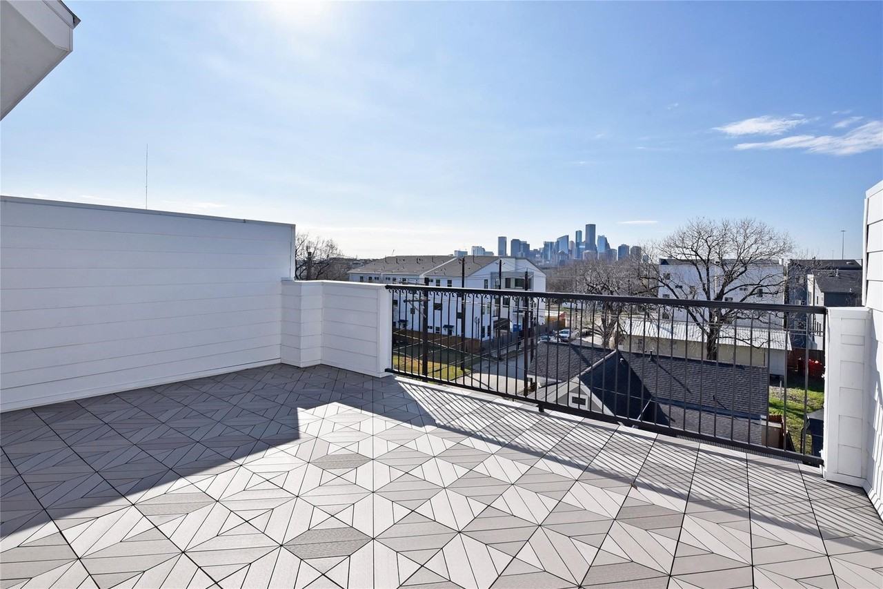 706 Cage St #706 - Photo 5 of 19