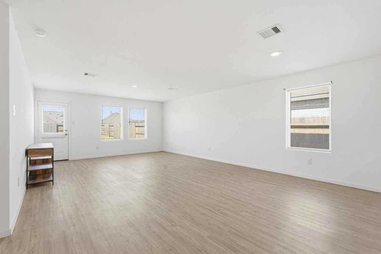 6639 Orange Daylily Ln #6639 - Photo 6 of 27