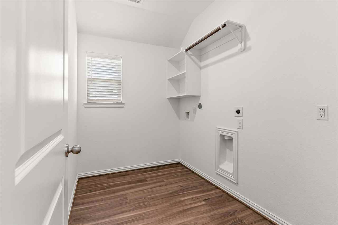 542 Long Beach Bay Drive #542 - Photo 4 of 34