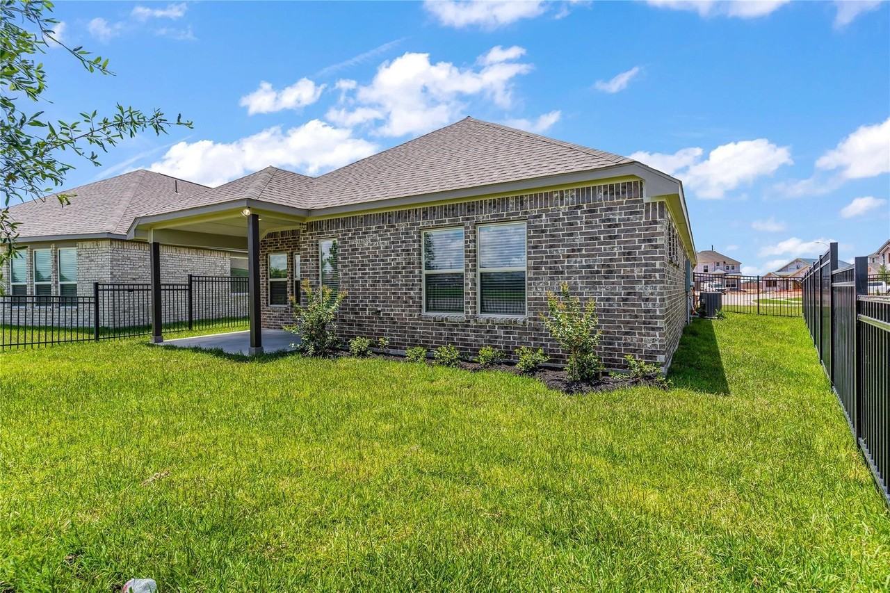 542 Long Beach Bay Drive #542 - Photo 5 of 34