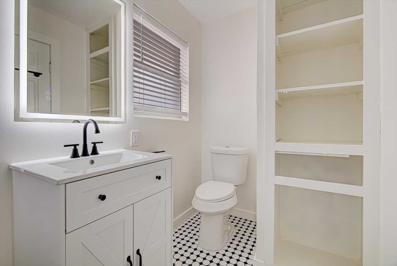 1915 Mcduffie Street #1915-1 - Photo 4 of 20