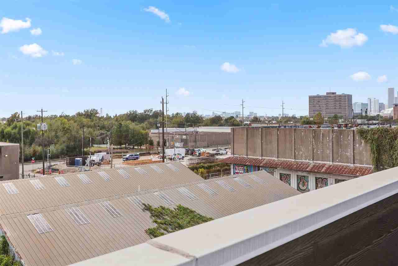 500 Schweikhardt St #500A - Photo 4 of 32